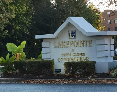 9712 Lake Pointe Court - Photo Thumbnail 1