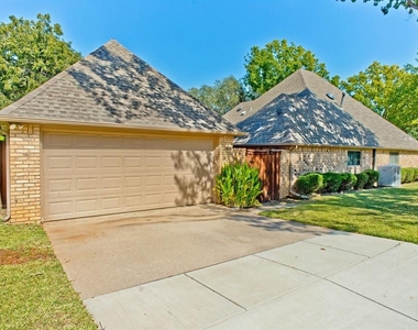 3530 Deer Creek - Photo Thumbnail 28