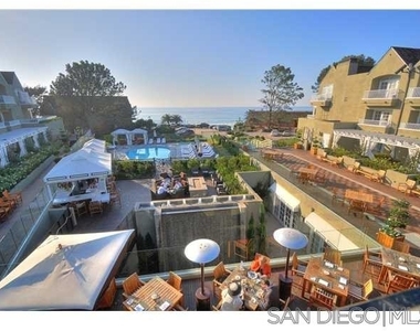 1562 Camino Del Mar - Photo Thumbnail 11