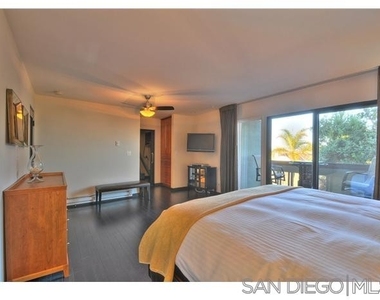 1562 Camino Del Mar - Photo Thumbnail 6