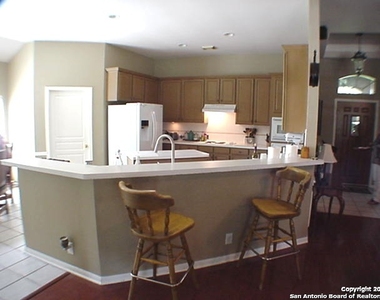 1206 Brook Bluff - Photo Thumbnail 17