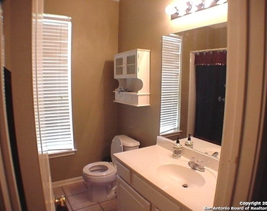 1206 Brook Bluff - Photo Thumbnail 18