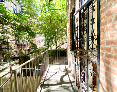 East 83rd Street - Photo Thumbnail 3