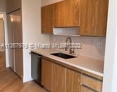 19707 Turnberry Way Apt 17a - Photo Thumbnail 1