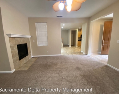 721 Wapello Circle - Photo Thumbnail 21