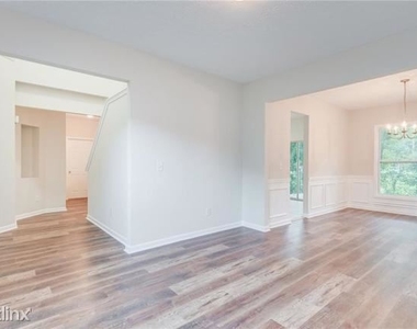 2546 R Tullamore Circle - Photo Thumbnail 9