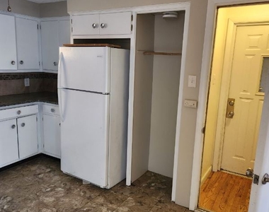 236 E 3 St Apt3 - Photo Thumbnail 12