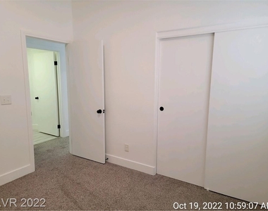 10517 Beachwalk Place - Photo Thumbnail 17