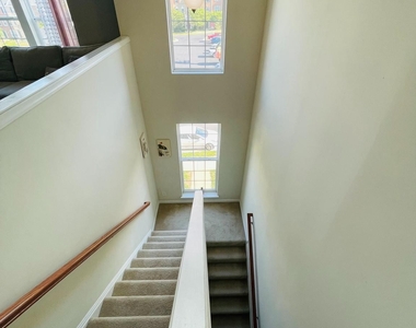 42699 Wardlaw Terrace - Photo Thumbnail 11