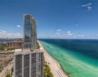 16699 Collins Ave - Photo Thumbnail 23