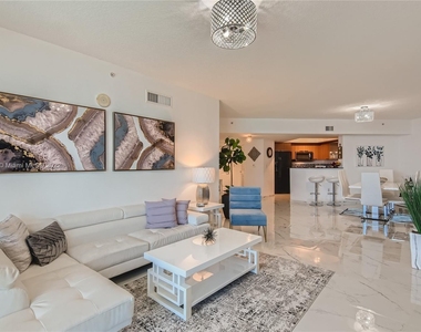 16699 Collins Ave - Photo Thumbnail 3