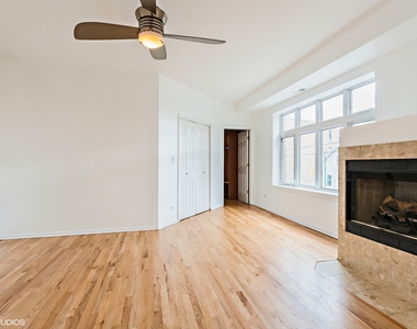 2429 N Clybourn Avenue - Photo Thumbnail 6