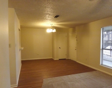 1605 Stony Ridge, #5 - Photo Thumbnail 2