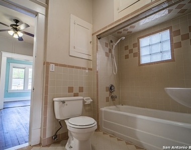 1031 W Mulberry Ave - Photo Thumbnail 24