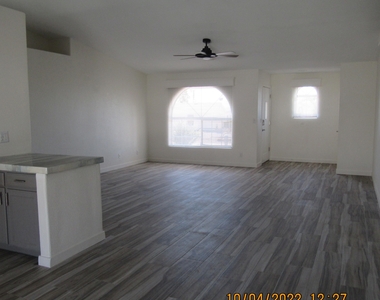 970 San Juan Ln - Photo Thumbnail 5