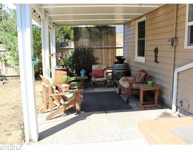 409 Nw 41st Street - Photo Thumbnail 13