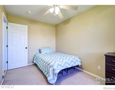 7846 R 3rd Street - Photo Thumbnail 22