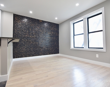 382 Wadsworth Avenue - Photo Thumbnail 9