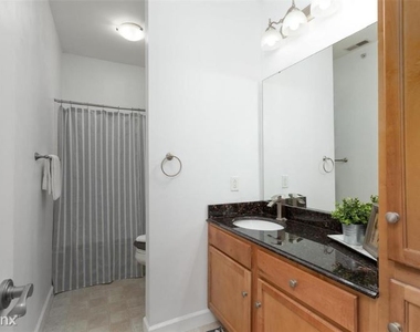 885 Forest Ave 304 - Photo Thumbnail 5