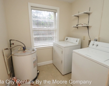 424 Edisto Avenue - Photo Thumbnail 6