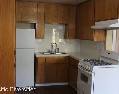 524 silverwood Avenue - Photo Thumbnail 7