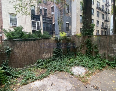 306 West 107th Street - Photo Thumbnail 12