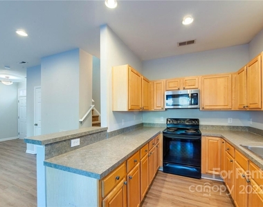 3006 Uxbridge Woods Court - Photo Thumbnail 8