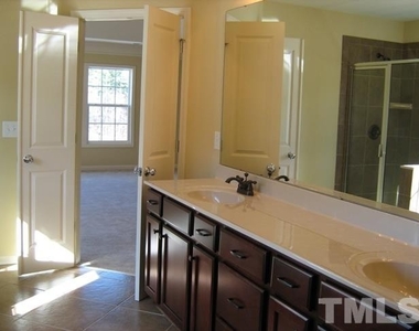 1112 Weston Green Loop - Photo Thumbnail 13