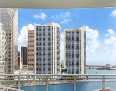 900 Brickell Key Blvd - Photo Thumbnail 2