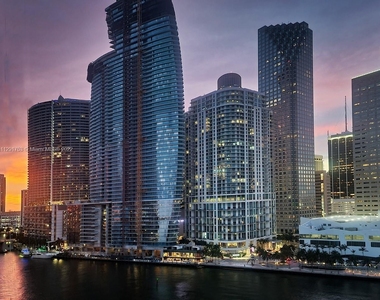 900 Brickell Key Blvd - Photo Thumbnail 1