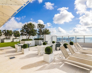 1010 Brickell Ave - Photo Thumbnail 11