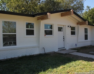 4814 Chedder Dr - Photo Thumbnail 2