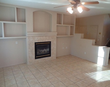 3212 Tierra Nevada Drive - Photo Thumbnail 6