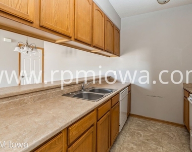 1845 Sw White Birch Circle #9 - Photo Thumbnail 6