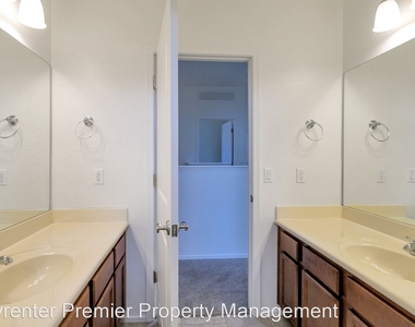 22507 N 31st Ave, Unit #9 - Photo Thumbnail 10