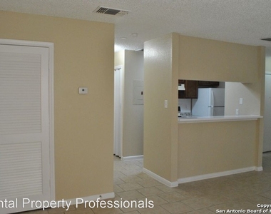 7528 Windsor Oaks - Photo Thumbnail 5