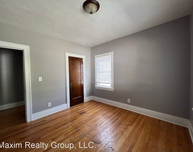 2572 Crown Point Av - Photo Thumbnail 11