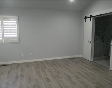 2701 Nw 58th Place - Photo Thumbnail 12