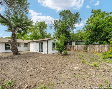 1623 San Angelo - Photo Thumbnail 14