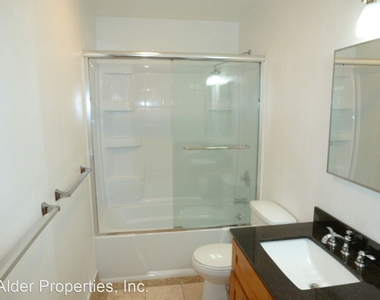 1461 Surf Way - Photo Thumbnail 18