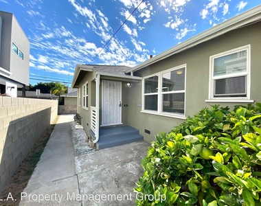 2312 Ocean Park Blvd - Photo Thumbnail 0