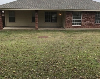 1841 Parkridge Dr. - Photo Thumbnail 2