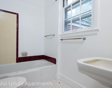 5565 Ne Sandycrest Terrace, #2 - Photo Thumbnail 14