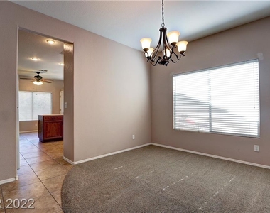 5704 Emerald View Street - Photo Thumbnail 7