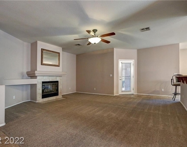 5704 Emerald View Street - Photo Thumbnail 3