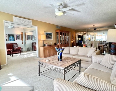 4020 W Palm Aire Dr - Photo Thumbnail 16