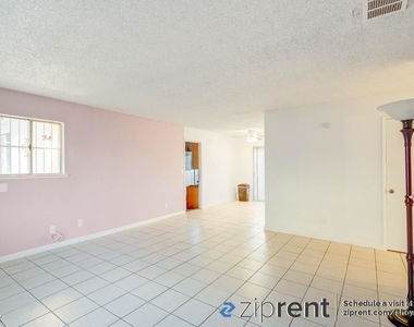 2257 East Webster Avenue - Photo Thumbnail 3