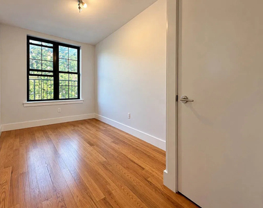 81 Carlton Avenue - Photo Thumbnail 1