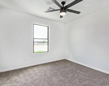 12178 W Benito Drive - Photo Thumbnail 16