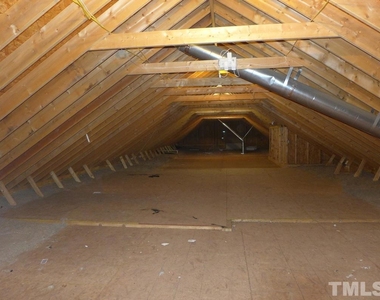 104 Bywater Way - Photo Thumbnail 38